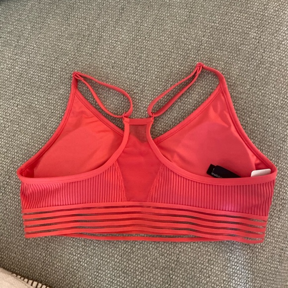 NWT coral Victoria Secret Pink sports bra - Picture 2 of 3
